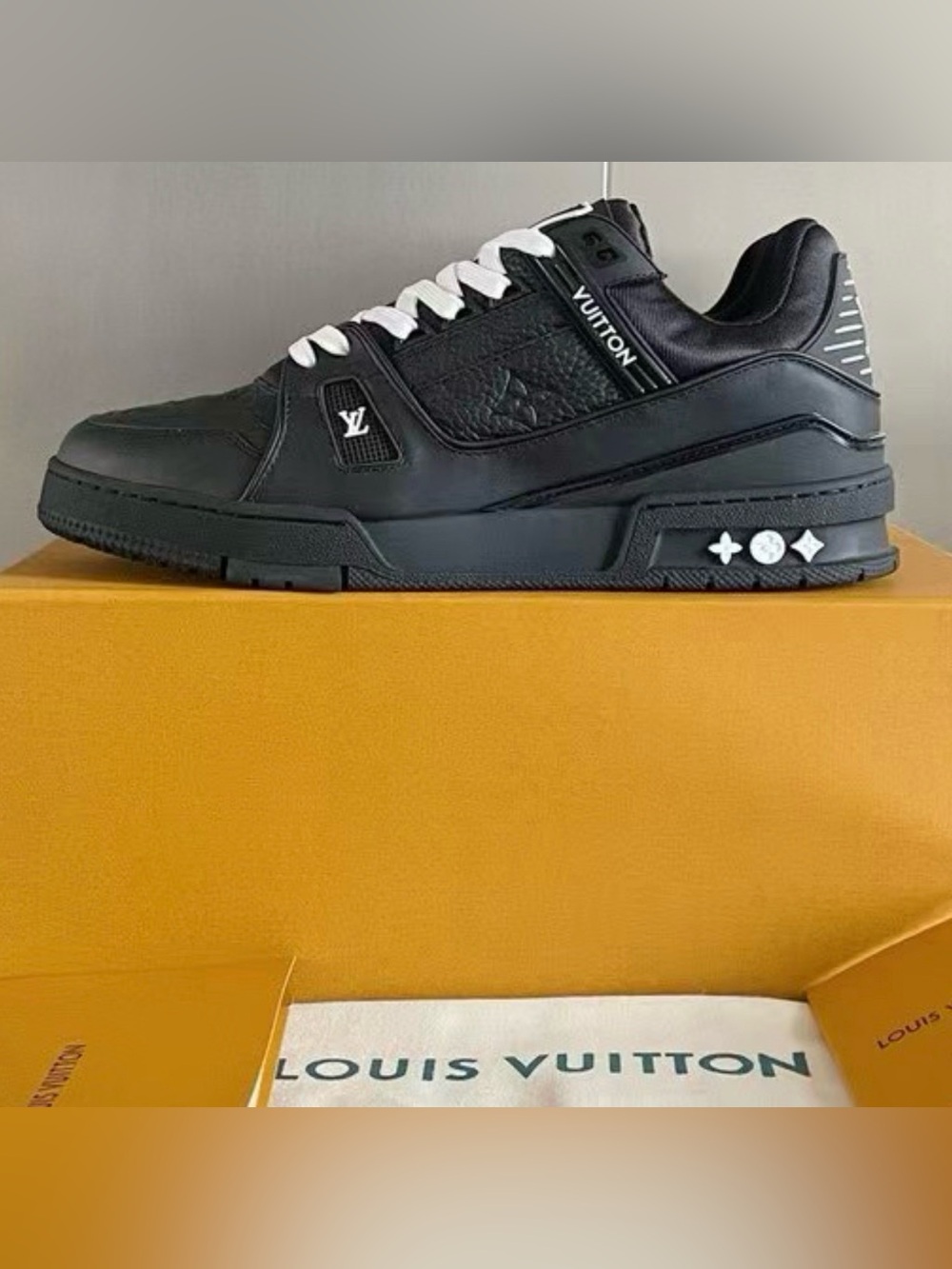 Louis Vuitton Men's Black & White Low-Top Sneakers